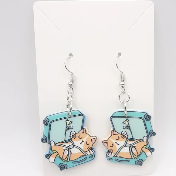 Travel Kitty Suitcase Vacation Hook Dangle Earrings New - Picture 1 of 2